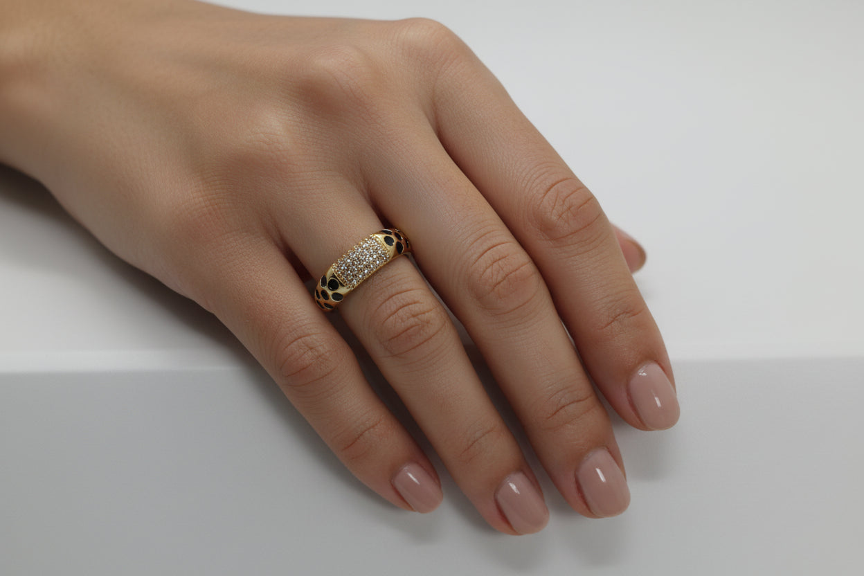 Dome Shape Ring Black (Adjustable Size)