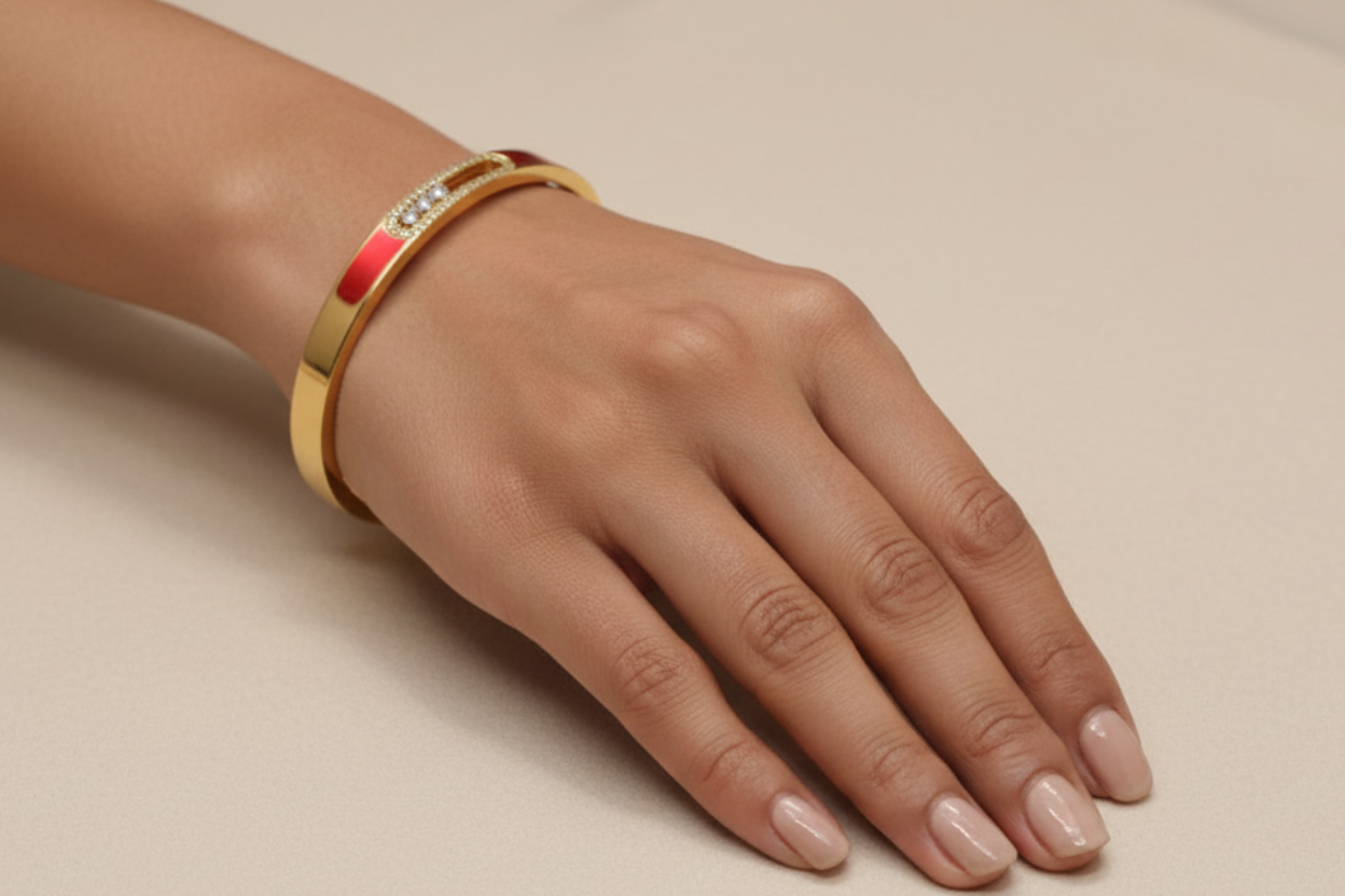 The Unity Link Statement Bangle (Free Size)