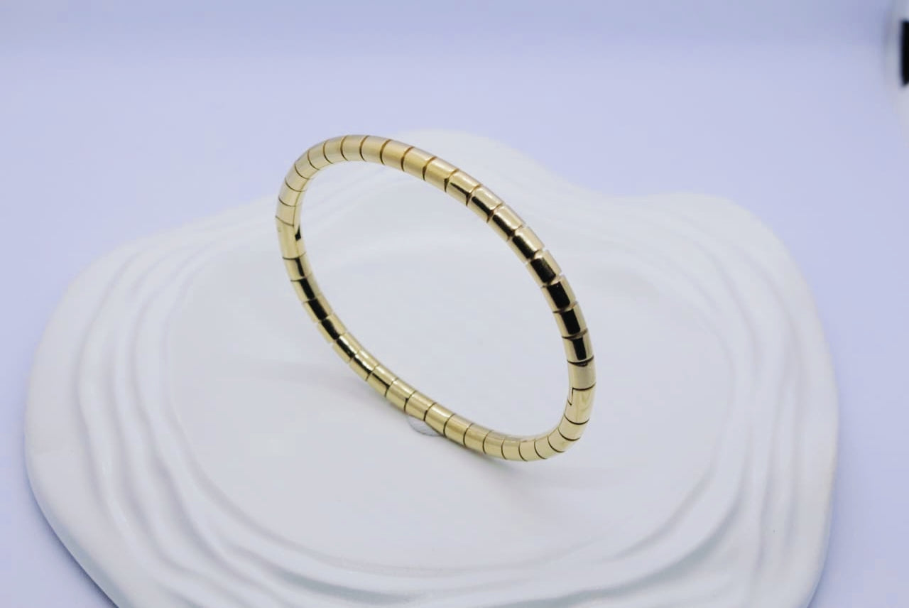 Golden Bamboo Bangle Bracelet (FREE SIZE)