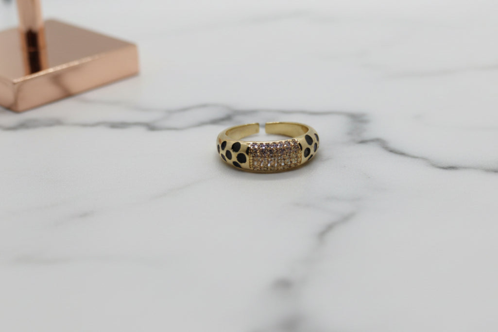 Dome Shape Ring Black (Adjustable Size)