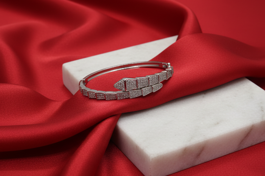 Serpentine Silhouette Bangle Bracelet (Free Size)