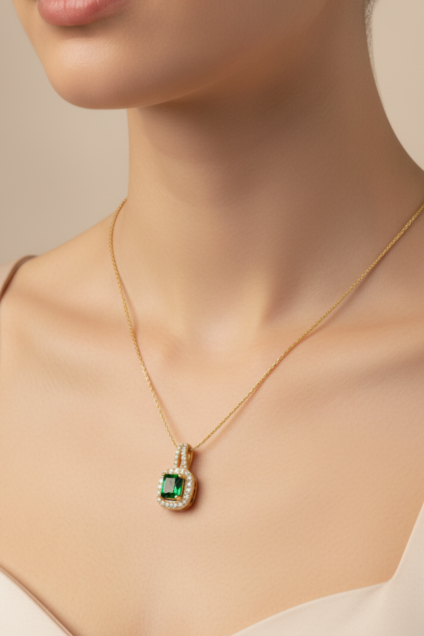 Halo Pendant Necklace