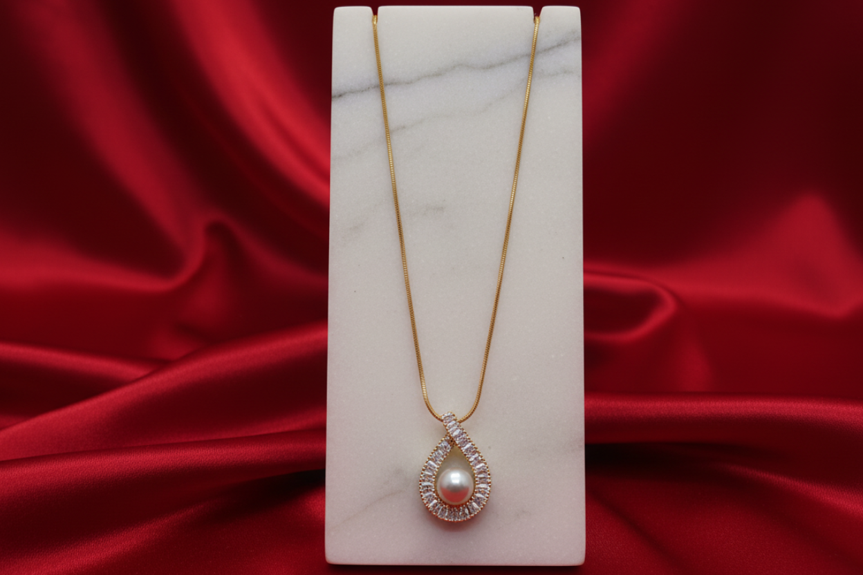Teardrop Pearl Pendant