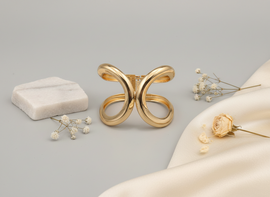 Infinity Loop Cuff (Free Size)