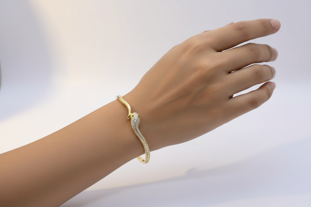 Golden Snake Diamond Bangle Bracelet (FREE SIZE)