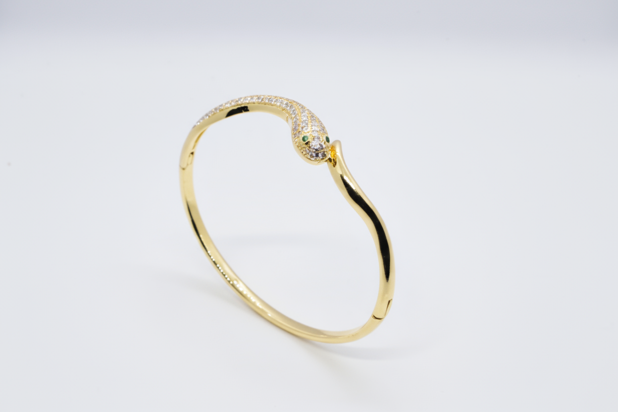 Golden Snake Diamond Bangle Bracelet (FREE SIZE)
