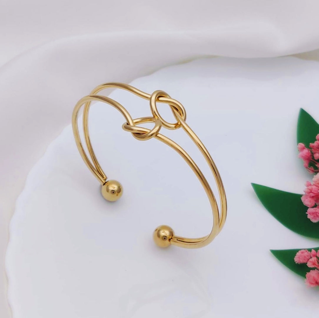 Gold Knot Cuff Bangle Bracelet (FREE SIZE)