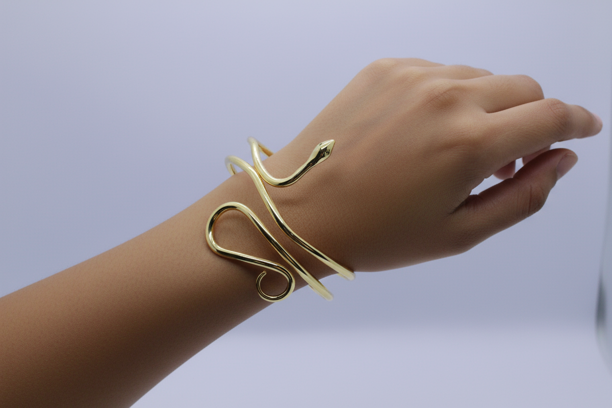 Golden Snake Cuff Bangle Bracelet (FREE SIZE)
