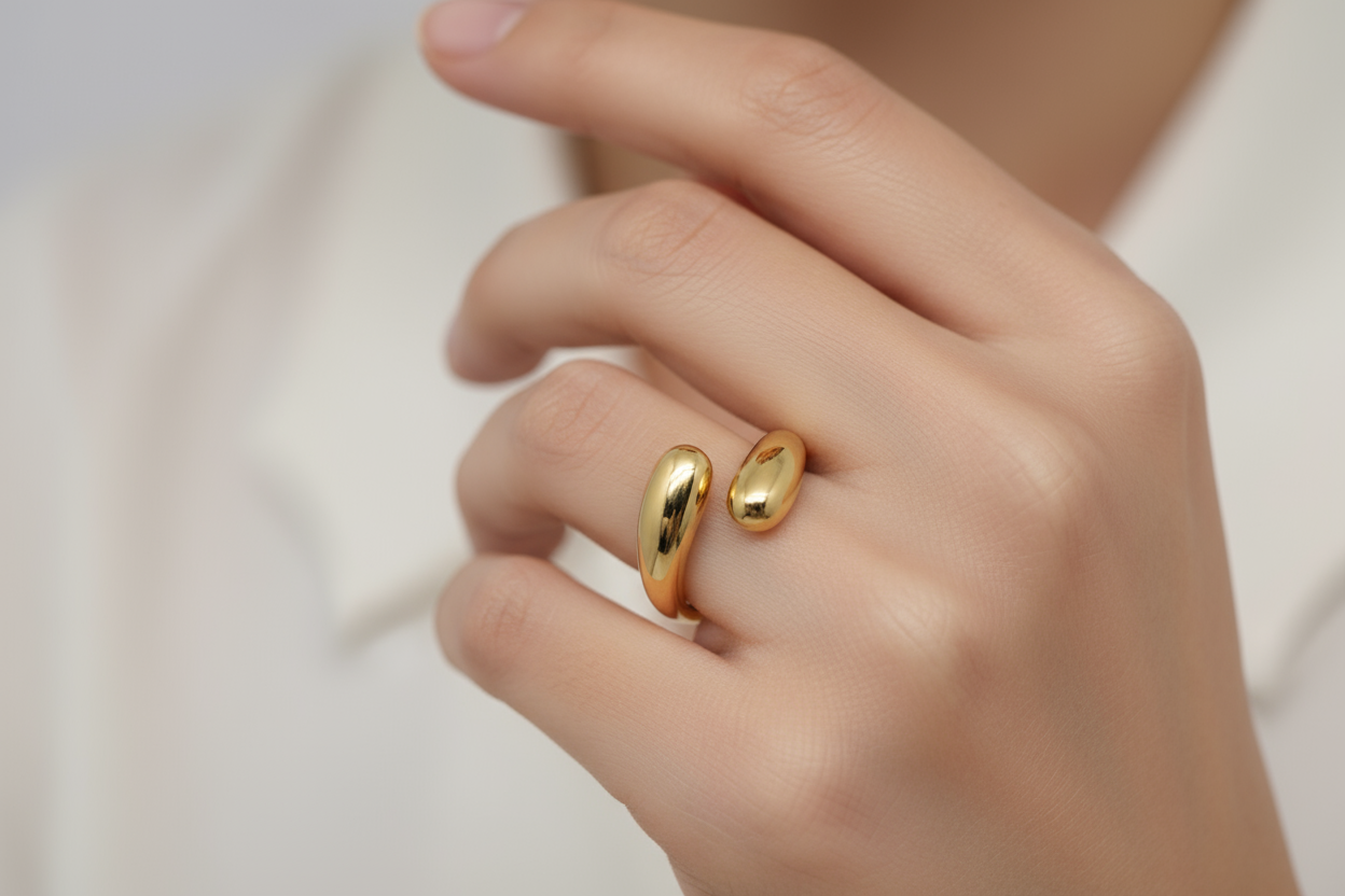 Loop Twisted Golden Ring (Adjustable Size)