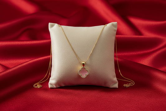 The Rose Clover Halo