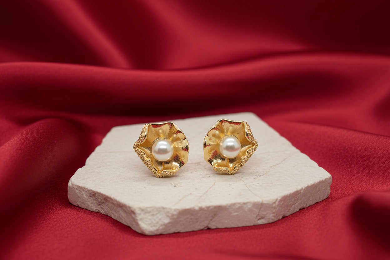 Golden Shell-Texture Pearl Studs